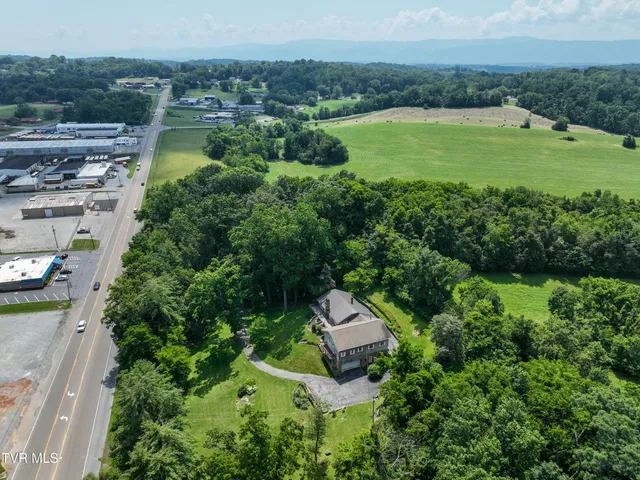 $675,000 | 1027 West Summer Street, Greeneville, TN 37743