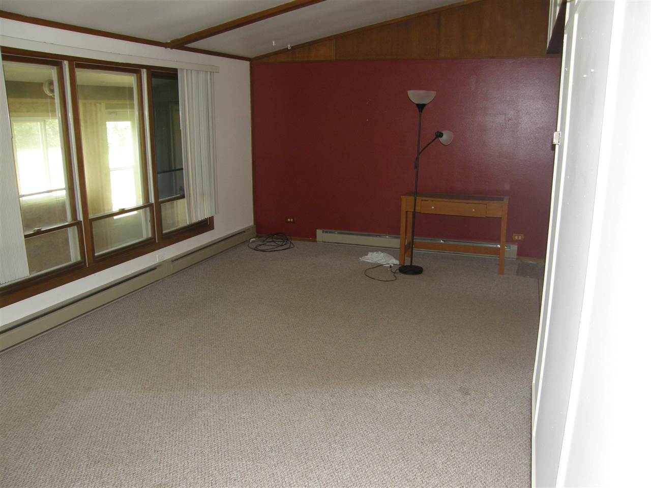 16700 Goodrich Road Durand, IL 61024 - Photo 11 of 18 a view of a room with gym equipment