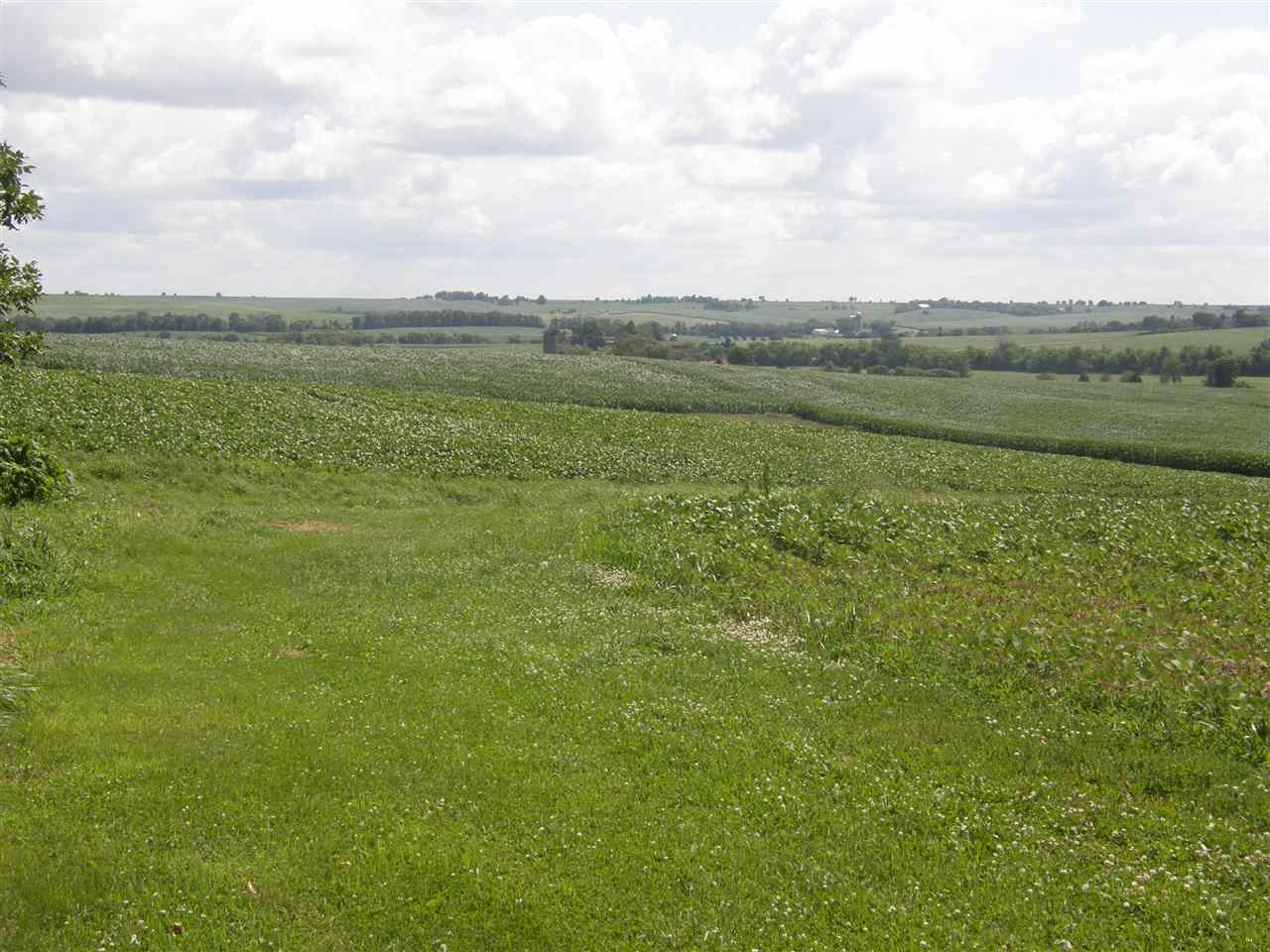 16700 Goodrich Road Durand, IL 61024 - Photo 8 of 18 a view of a field with an ocean