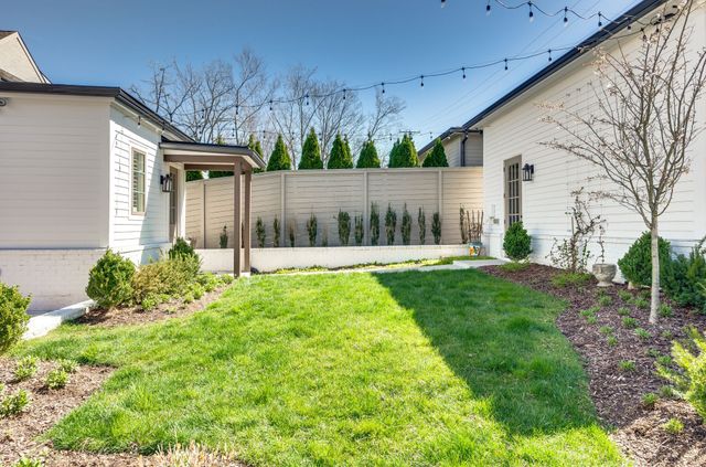 $1,995,000 | 2227 Castleman Drive, Nashville, TN 37215