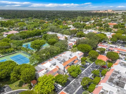 $875,000 | 8054 Southwest 86th Terrace, Miami, FL 33143