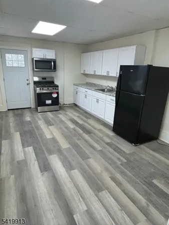 $2,100 | 709 Beacon Street, Unit A, Stewartsville, NJ 08886