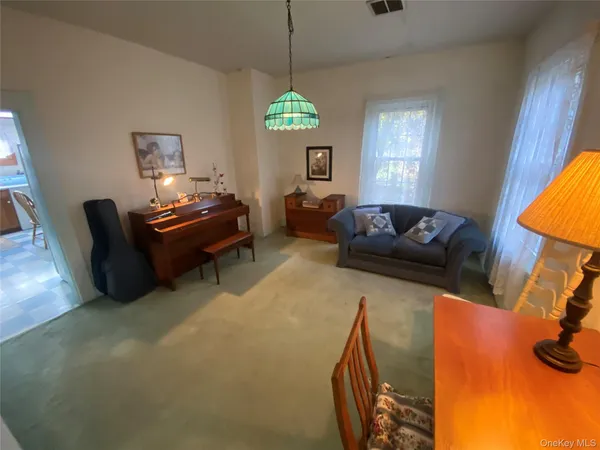 $235,000 | 10 Prospect Street, Unionville, NY 10988