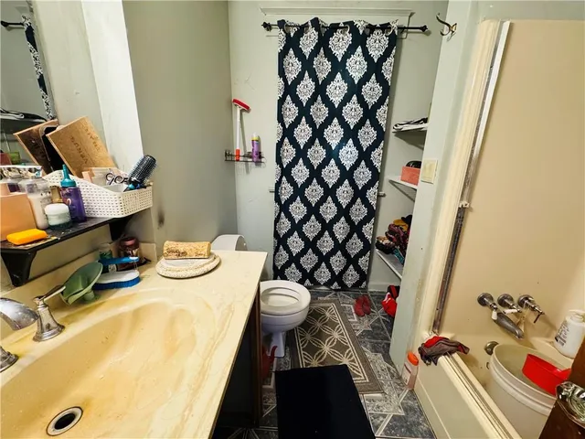 $140,000 | 128 North Brighton Avenue, Kansas City, MO 64123