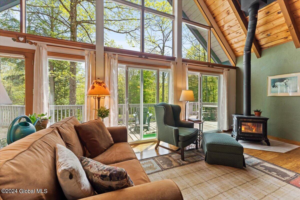 609 Diamond Point Road Diamond Point, NY 12824 - Photo 5 of 48 26-DOD09680