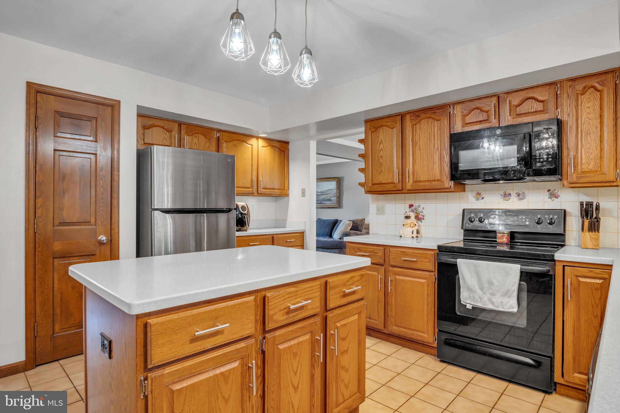 1210 East Powderhorn Road Mechanicsburg, PA 17050 - Photo 11 of 67