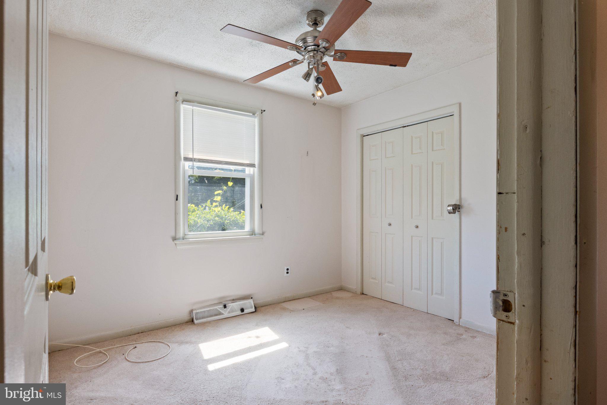 2514 Ritchie Road District Heights, MD 20747 - Photo 10 of 24 Bright and airy room with potential.