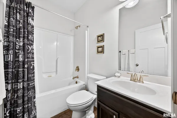 $397,500 | 444 North Academy Street, Galesburg, IL 61401