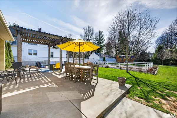 $397,500 | 444 North Academy Street, Galesburg, IL 61401