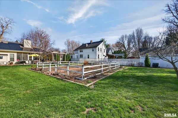 $397,500 | 444 North Academy Street, Galesburg, IL 61401