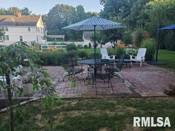 $397,500 | 444 North Academy Street, Galesburg, IL 61401