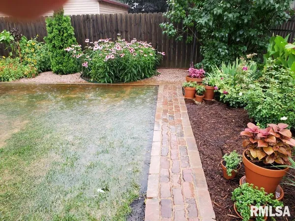 $397,500 | 444 North Academy Street, Galesburg, IL 61401