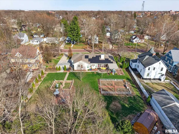 $397,500 | 444 North Academy Street, Galesburg, IL 61401