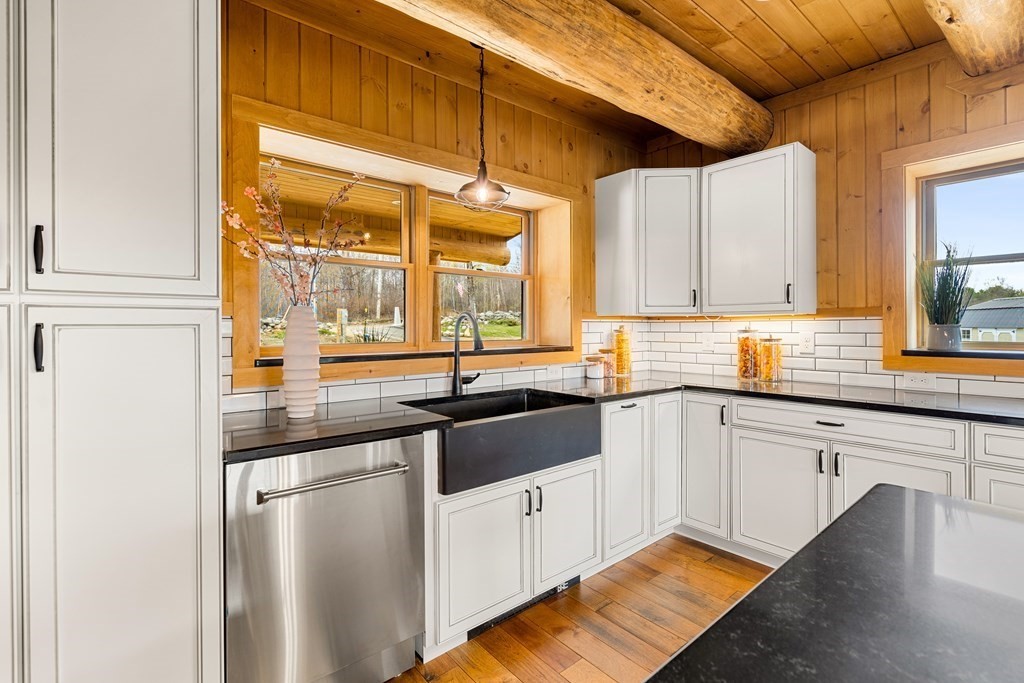 144 Ferin Road Ashburnham, MA 01430 - Photo 12 of 41 Gallery Image 12