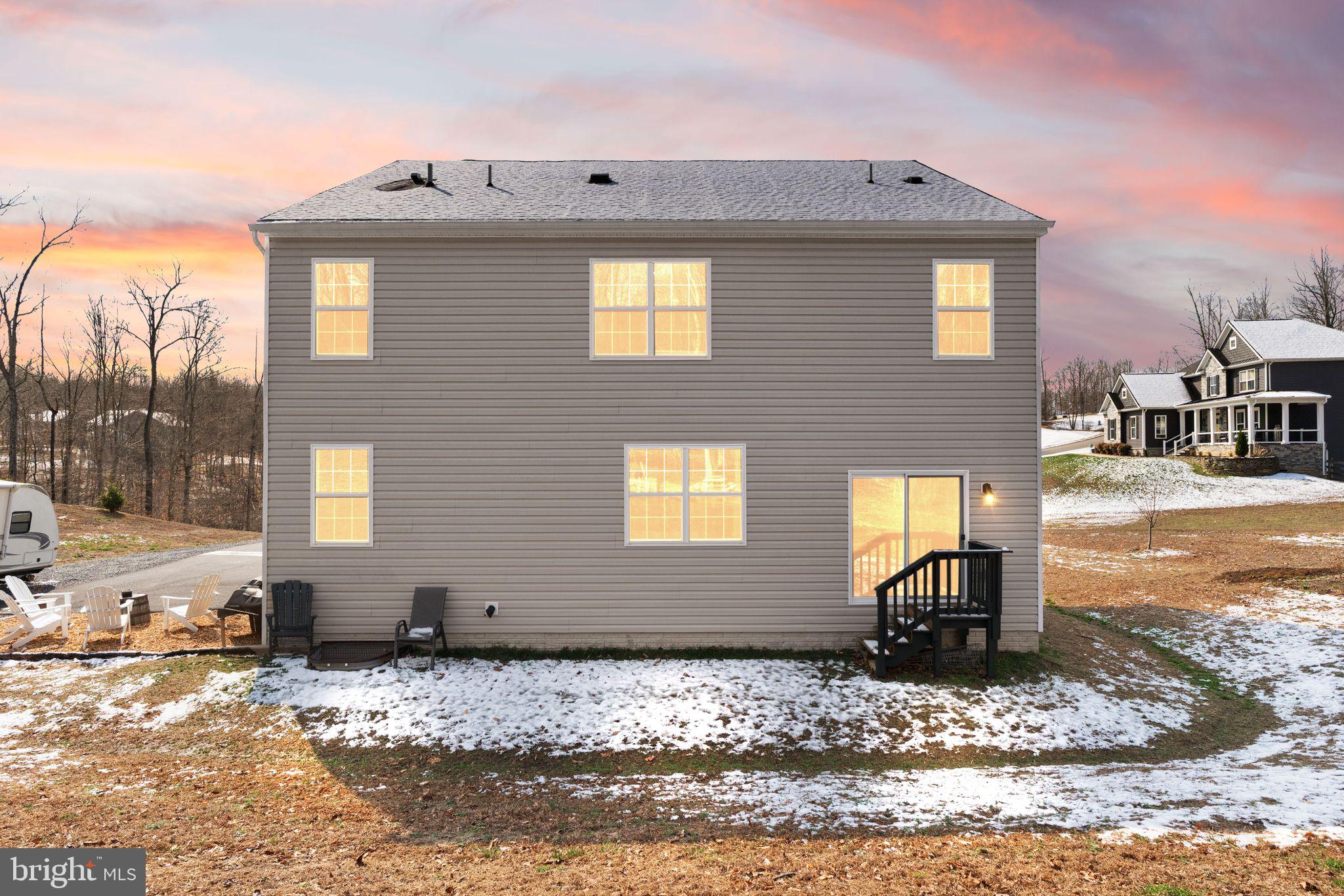 180 Pinewood Road Fredericksburg, VA 22405 - Photo 4 of 76 Lots of windows!
