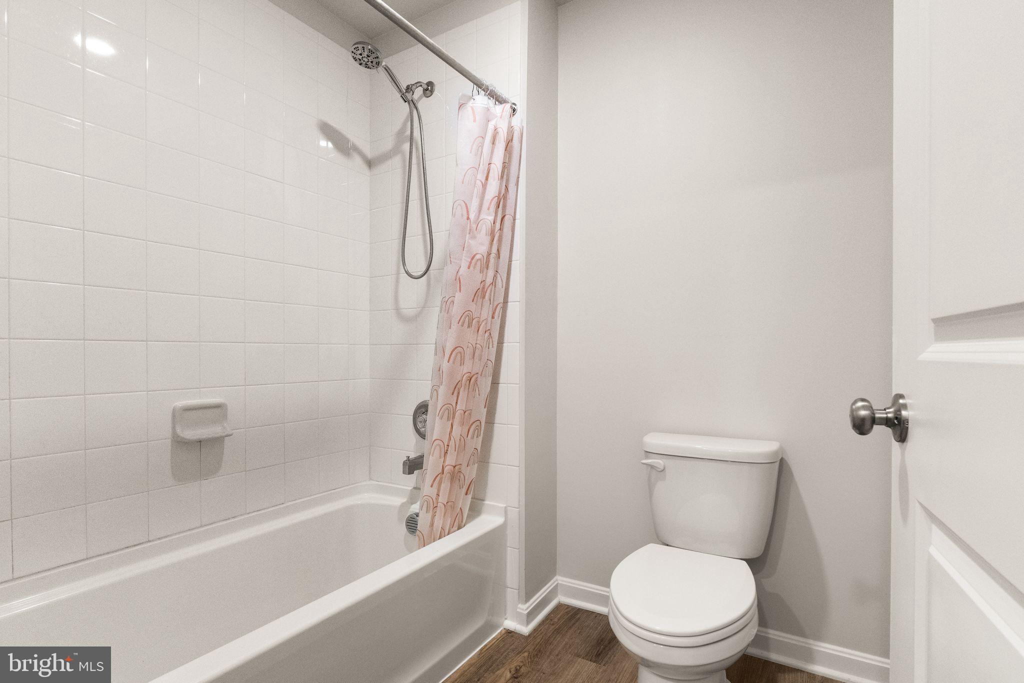 180 Pinewood Road Fredericksburg, VA 22405 - Photo 50 of 76 Secondary bath.