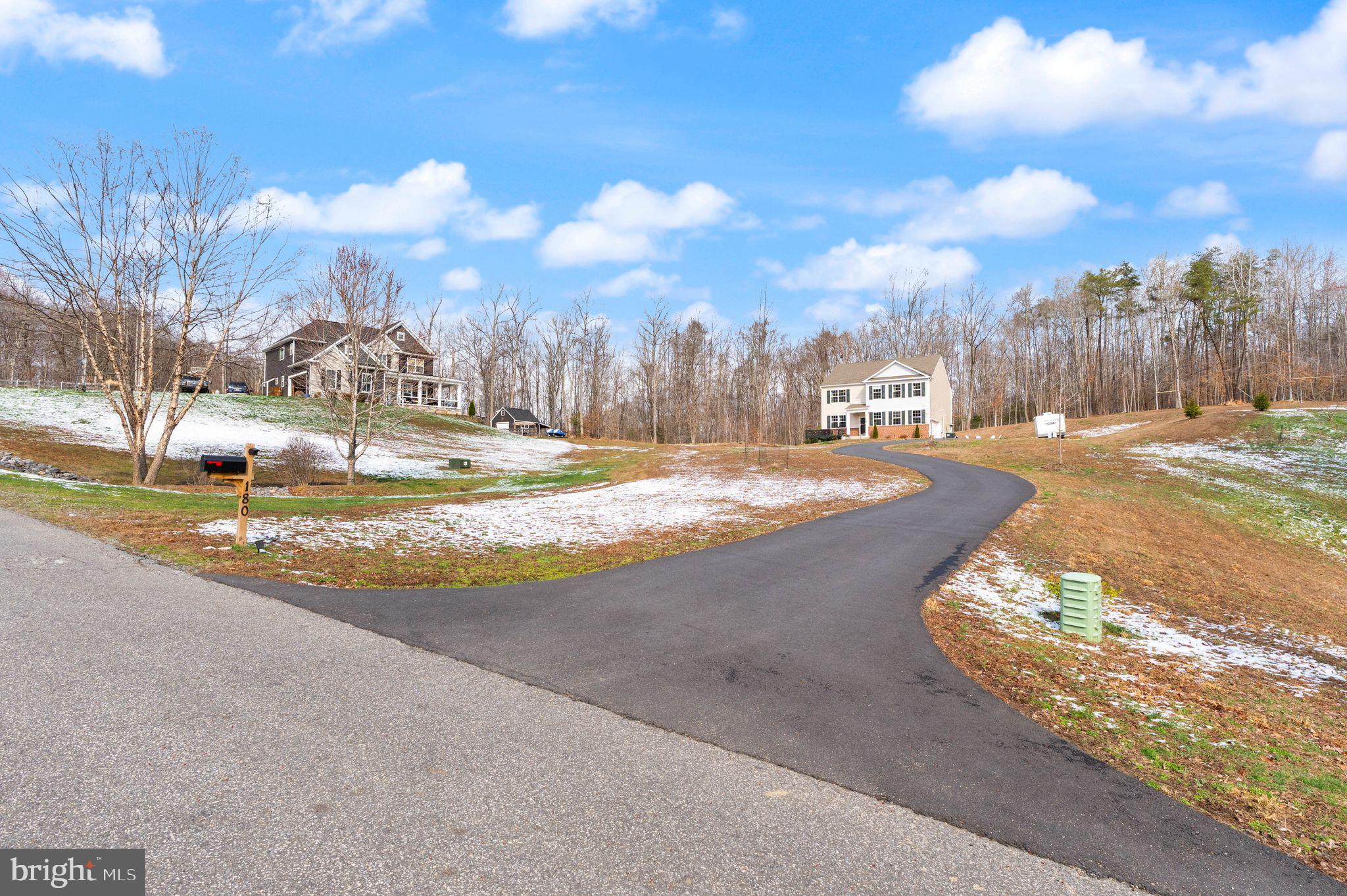 180 Pinewood Road Fredericksburg, VA 22405 - Photo 5 of 76 So much parking available!