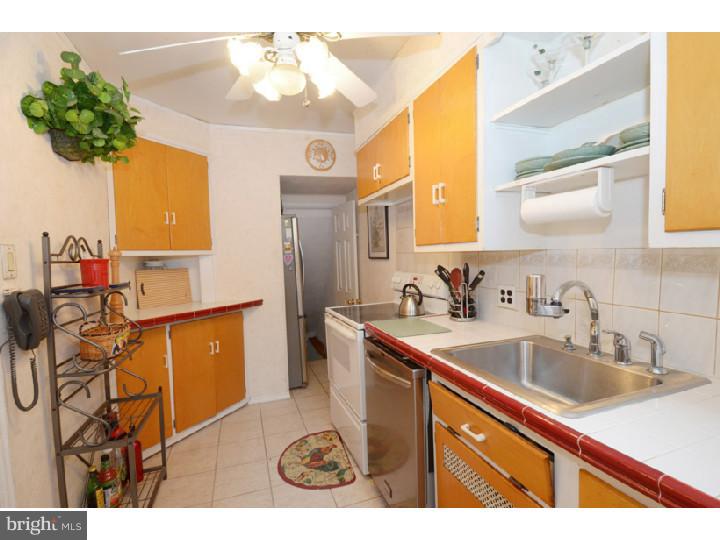 6413 Morris Park Road Philadelphia, PA 19151 - Photo 14 of 24 Kitchen
