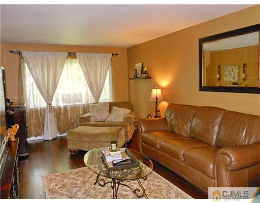 26 Rittner Lane Old Bridge, NJ 08857 - Photo 3 of 20 Gallery Image 3