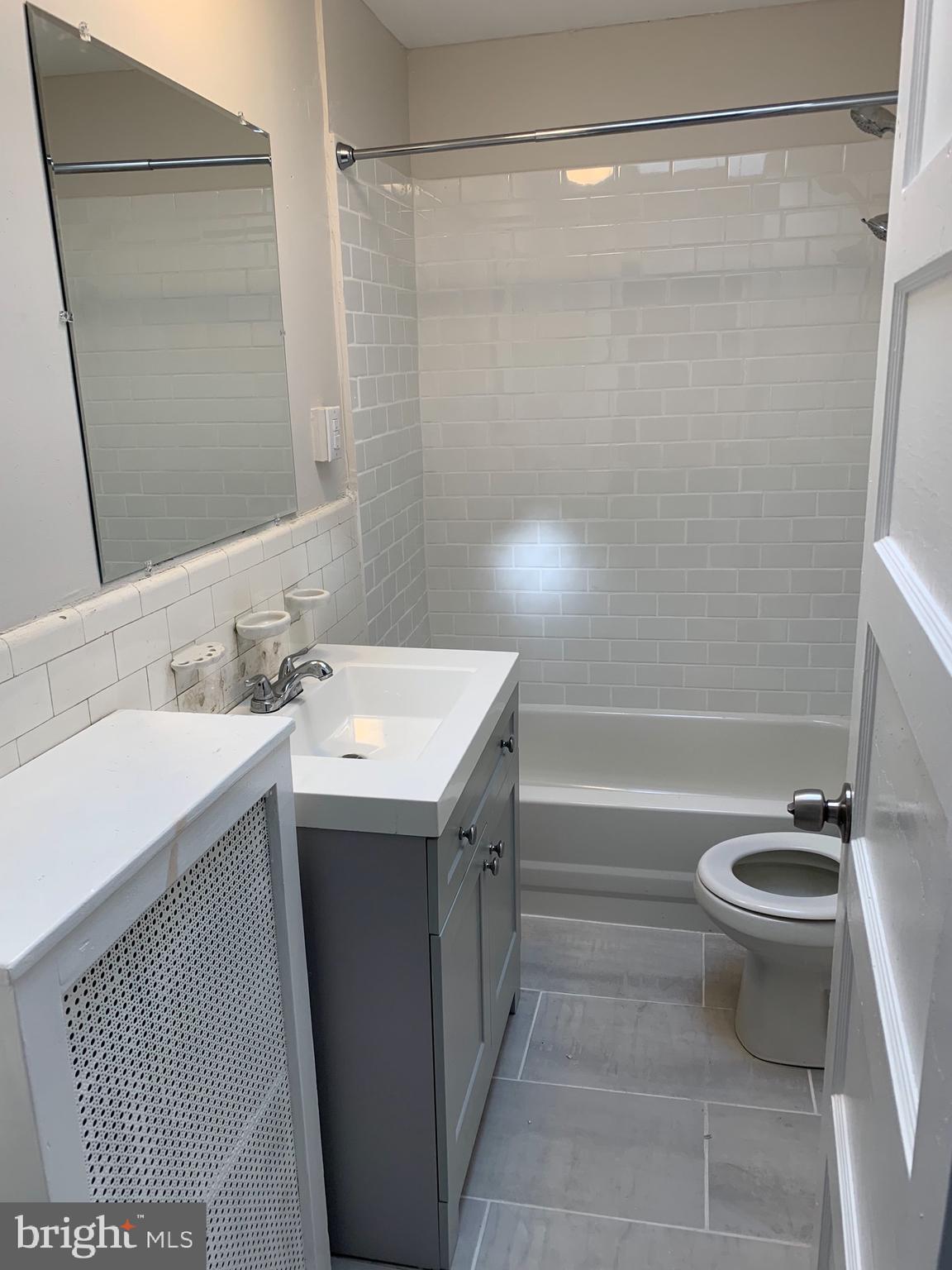 501 Littlecroft Road Upper Darby, PA 19082 - Photo 8 of 12