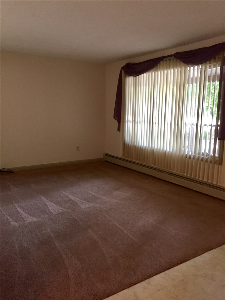 2258 Covert Road Burton, MI 48509 - Photo 20 of 44 31336664-19.JPG