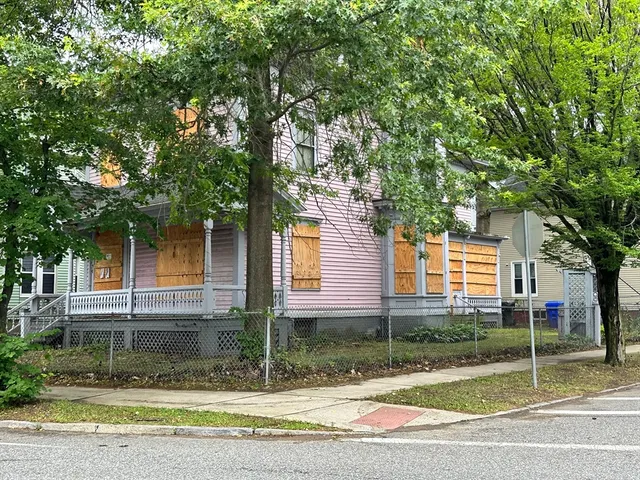 $125,000 | 146 Bay Street, Springfield, MA 01109