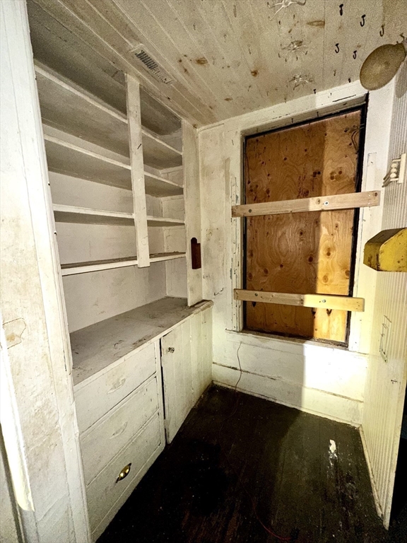 146 Bay Street Springfield, MA 01109 - Photo 6 of 39 a bathroom with a sink and a mirror