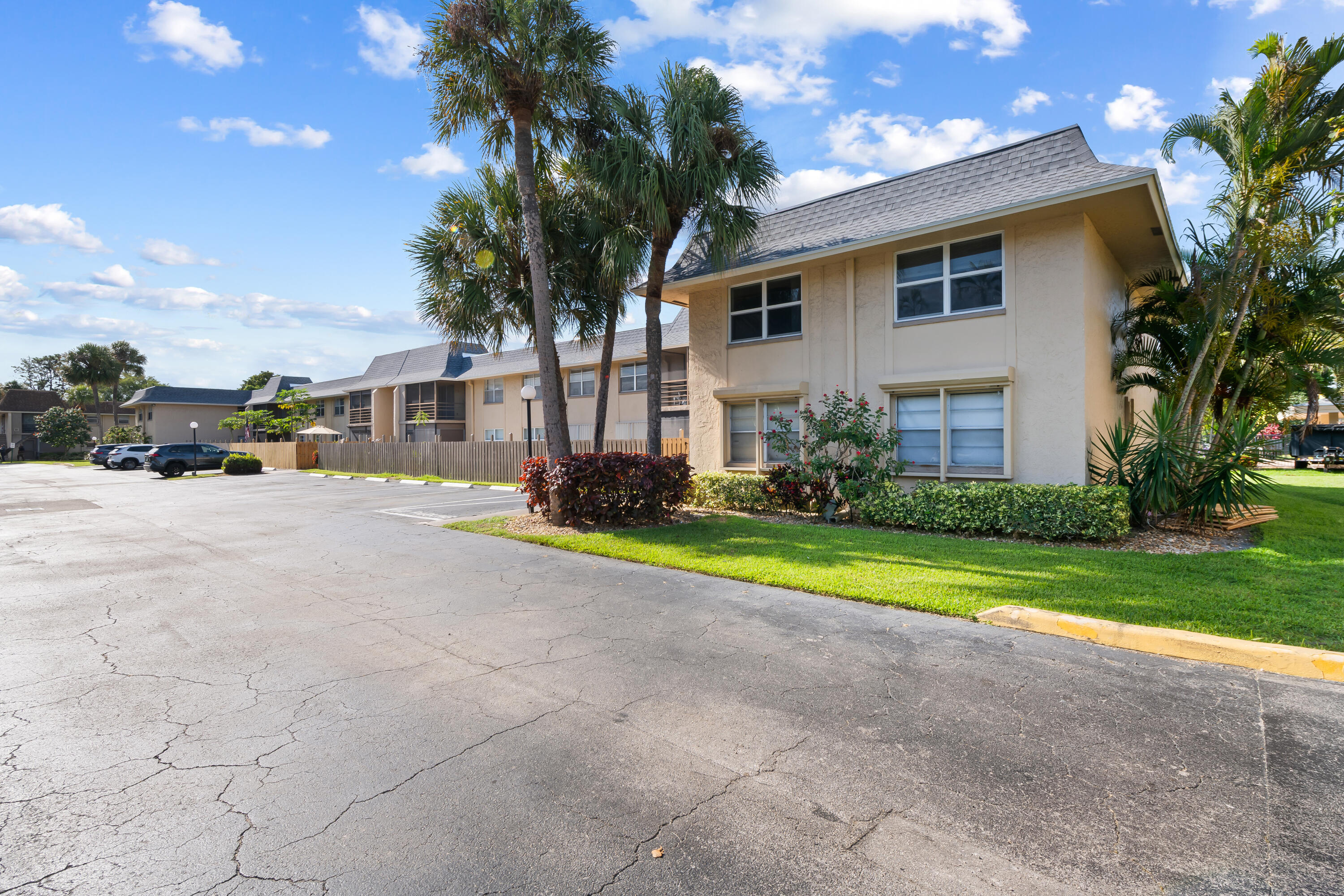 1231 Northwest 13th Street, Unit 470F Boca Raton, FL 33486 - Photo 2 of 31 DSC_6491 (1)