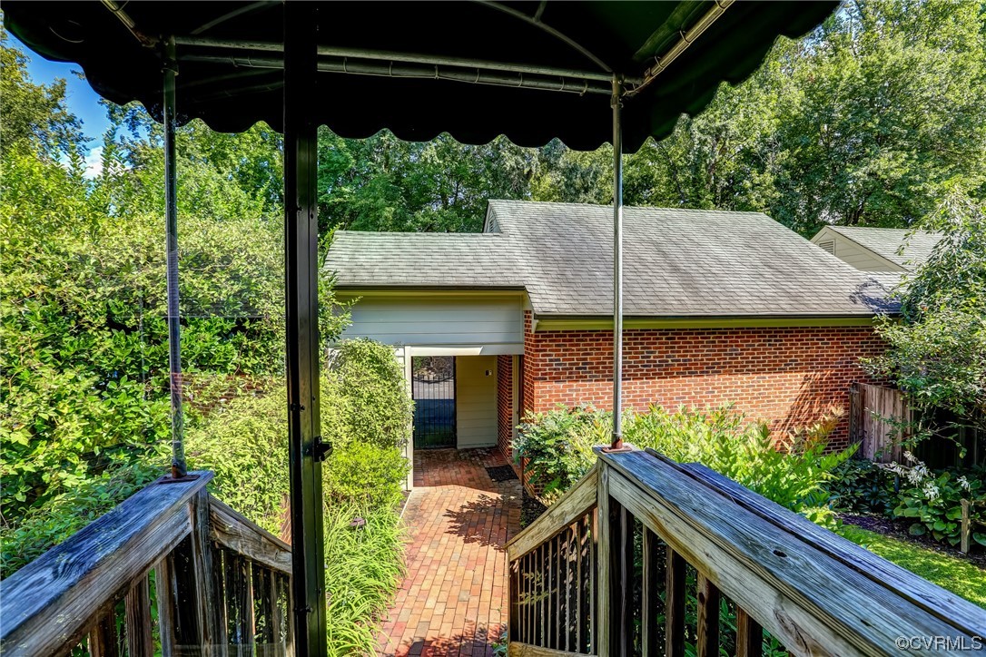 505 St Albans Way Henrico, VA 23229 - Photo 29 of 36 a view of an outdoor sitting area