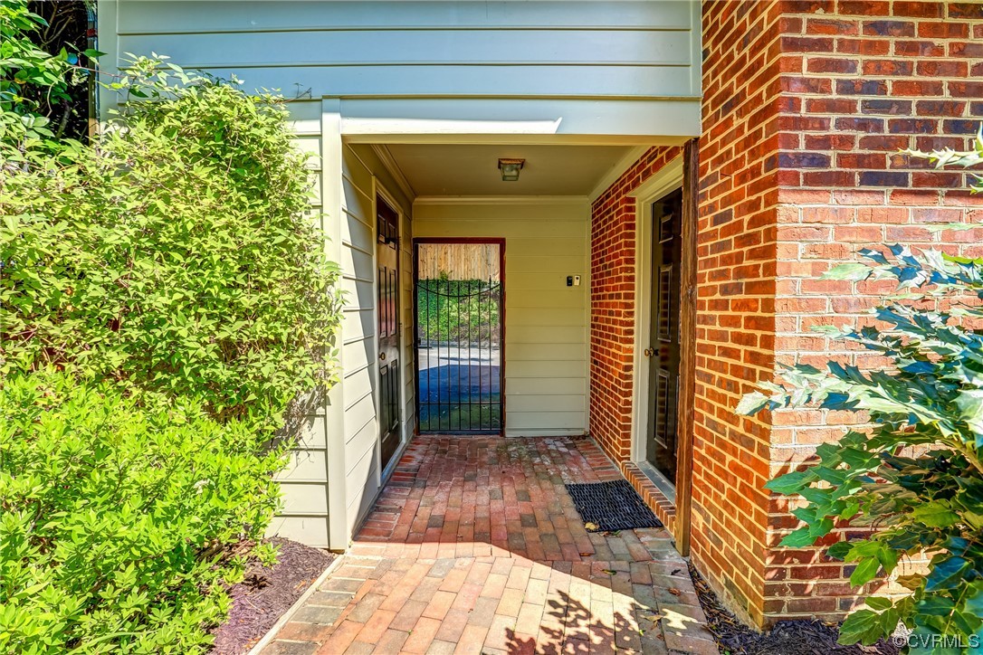 505 St Albans Way Henrico, VA 23229 - Photo 33 of 36 a view of entrance
