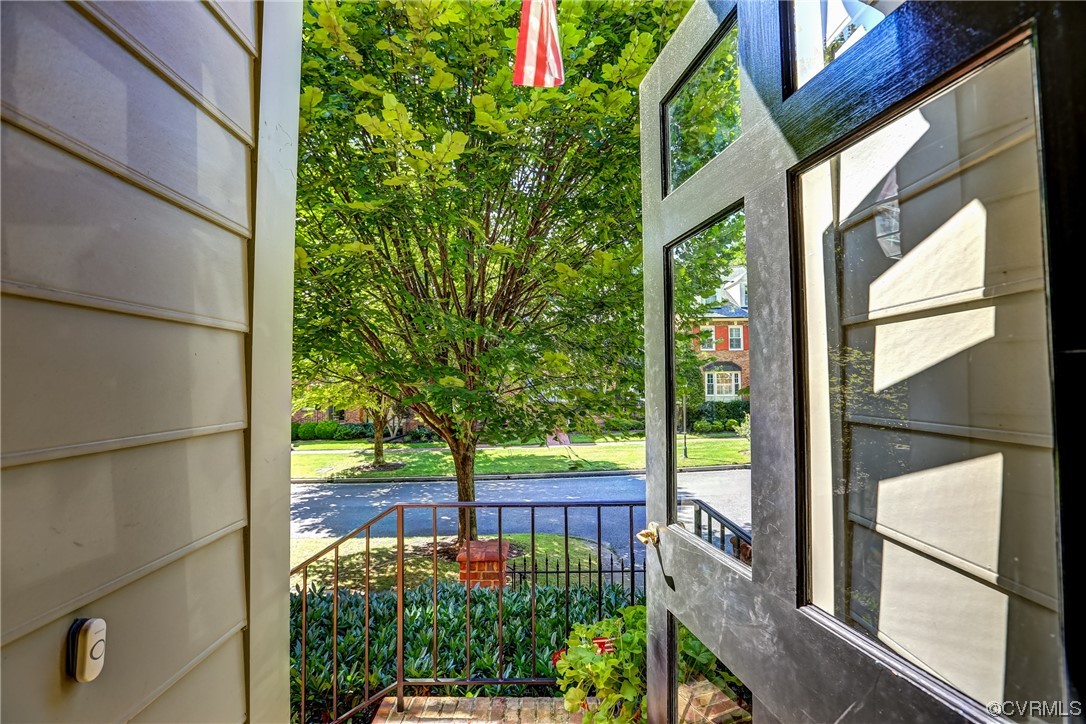 505 St Albans Way Henrico, VA 23229 - Photo 6 of 36 a view of a balcony with a tree