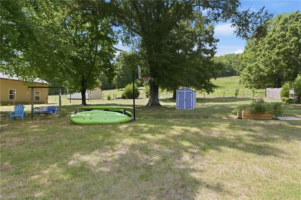 122 Turner Road Mayodan, NC 27027 - Photo 3 of 31 Gallery Image 3