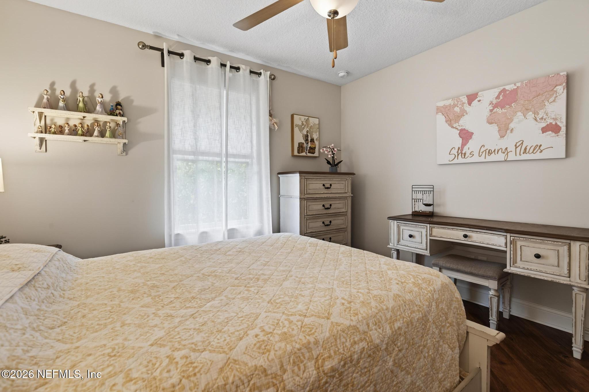 1906 North Loop Parkway St. Augustine, FL 32095 - Photo 55 of 87 a bedroom with a bed and a window