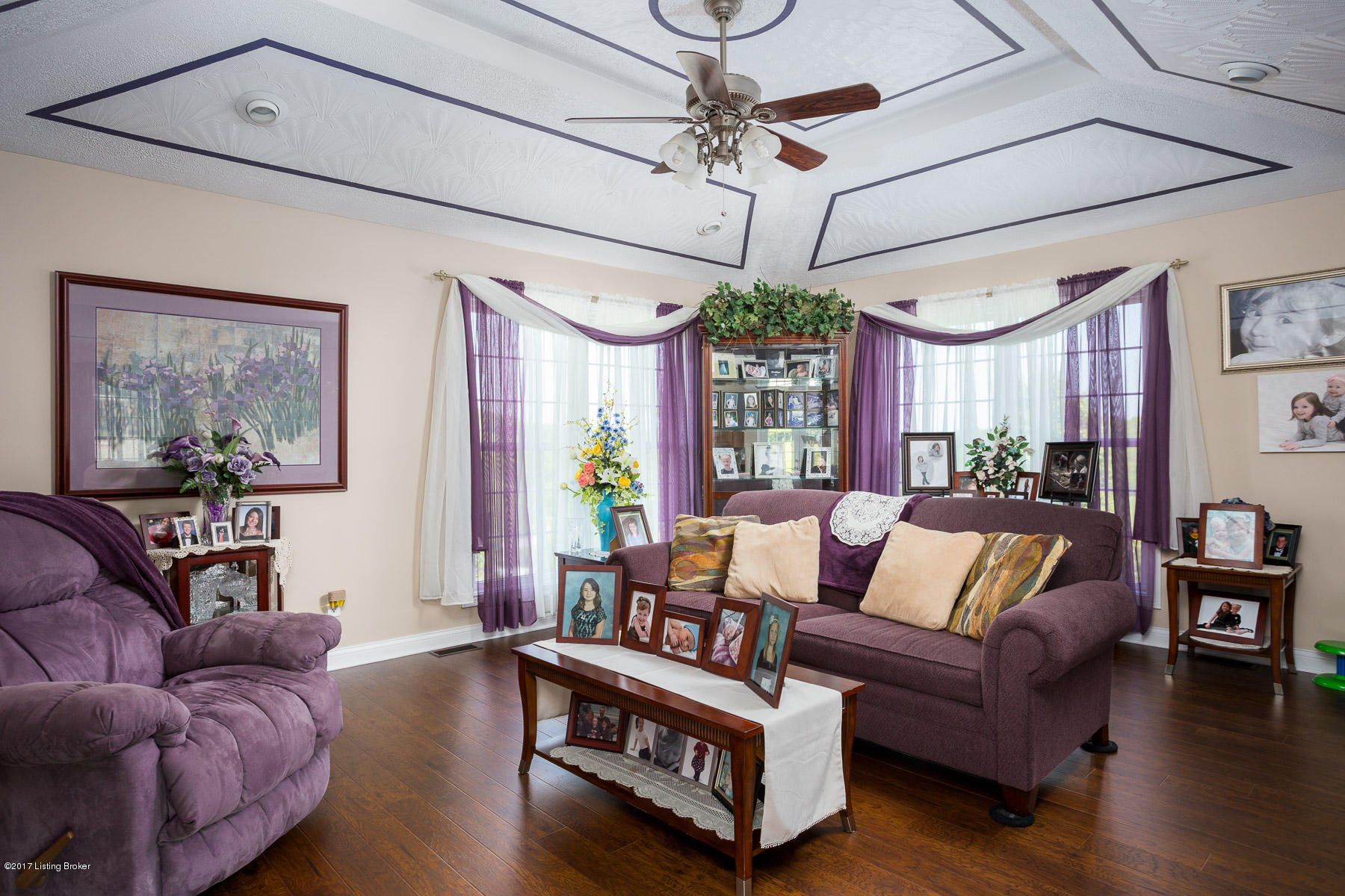 2358 South Bardstown Road Mount Washington, KY 40047 - Photo 14 of 39 Great room