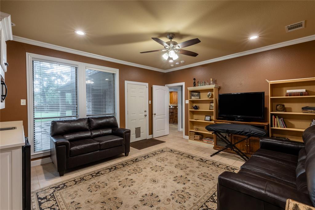 320 Rustic Oaks Road Combine, TX 75159 - Photo 21 of 40