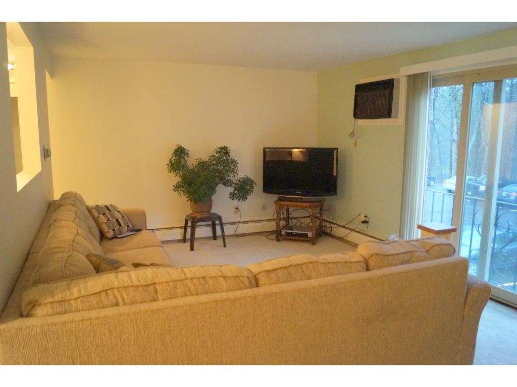 133 English Village Road, Unit 204 Manchester, NH 03102 - Photo 13 of 21