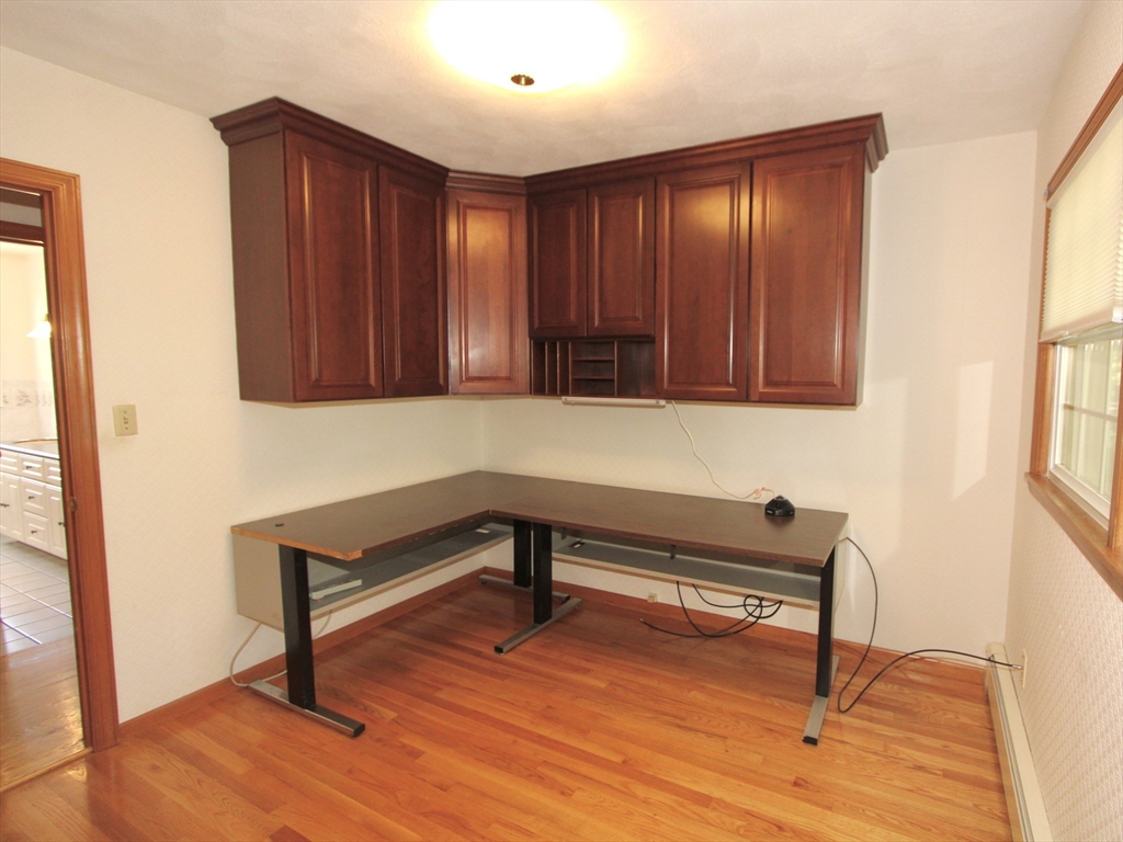 150 Putnam Road Holden, MA 01520 - Photo 10 of 28 Gallery Image 10