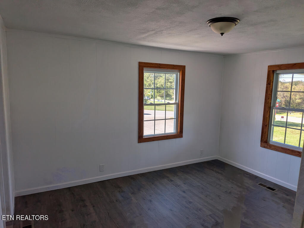 6102 Stormer Road Knoxville, TN 37918 - Photo 4 of 13 6102-Stormer-Road-04