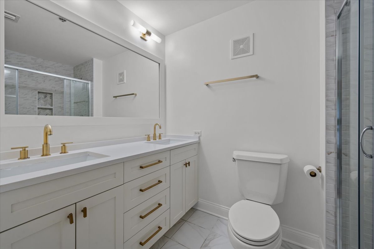 391 Kelburn Road, Unit 114 Deerfield, IL 60015 - Photo 8 of 14 Gallery Image 8