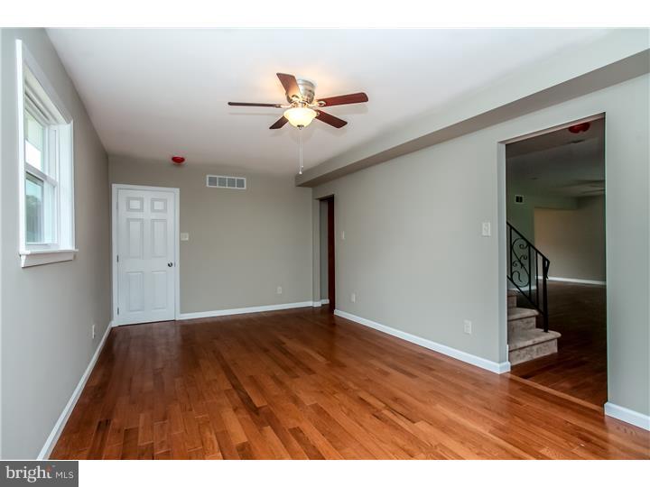 229 Tuscany Road Aston, PA 19014 - Photo 5 of 15 Family Room