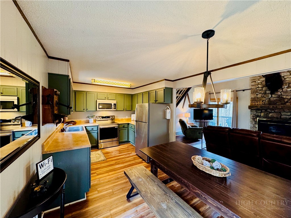 125 Lower Grouse Ridge Road Beech Mountain, NC 28604 - Photo 10 of 47