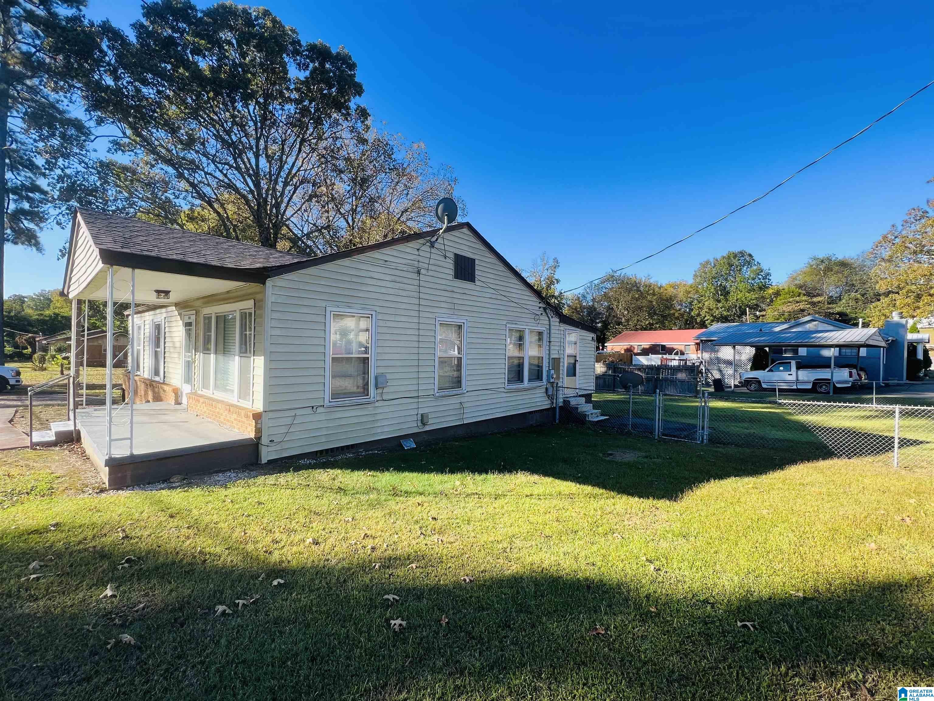 5232 Saks Road Anniston, AL 36206 - Photo 3 of 18