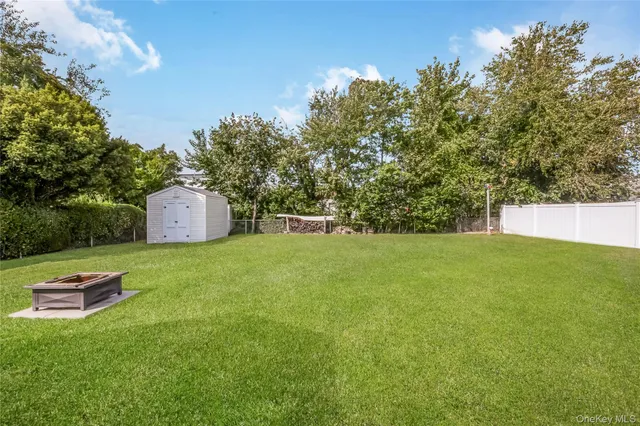 $799,000 | 15 Whalen Street, North Babylon, NY 11703