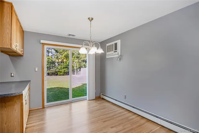 $799,000 | 15 Whalen Street, North Babylon, NY 11703