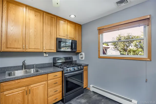 $799,000 | 15 Whalen Street, North Babylon, NY 11703