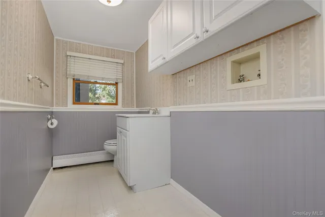 $799,000 | 15 Whalen Street, North Babylon, NY 11703