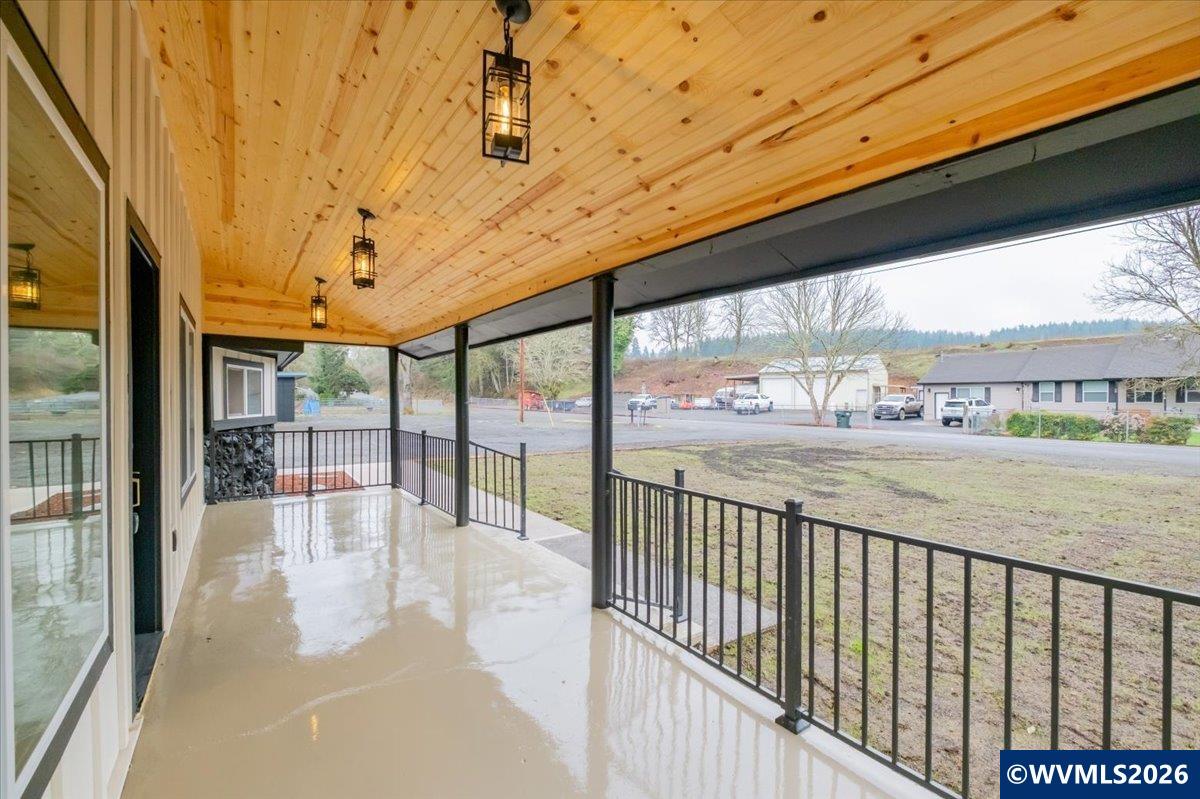 28411 Liberty Road Sweet Home, OR 97386 - Photo 15 of 50