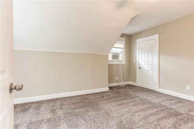 $190,000 | 2837 Parkwood Boulevard, Kansas City, KS 66104