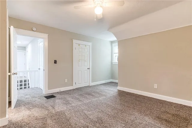 $190,000 | 2837 Parkwood Boulevard, Kansas City, KS 66104