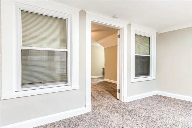 $190,000 | 2837 Parkwood Boulevard, Kansas City, KS 66104